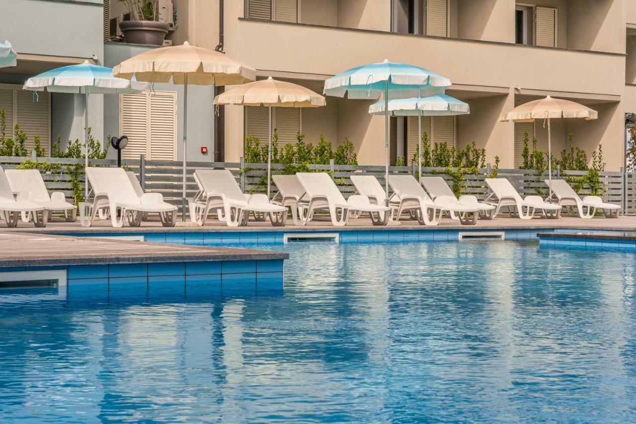 Hotel Golden 4*